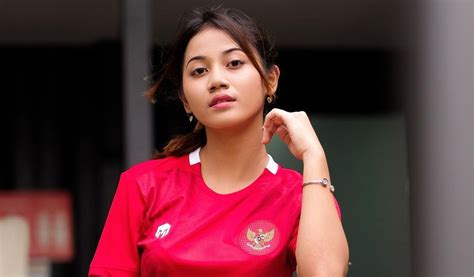 pemain bola wanita indonesia